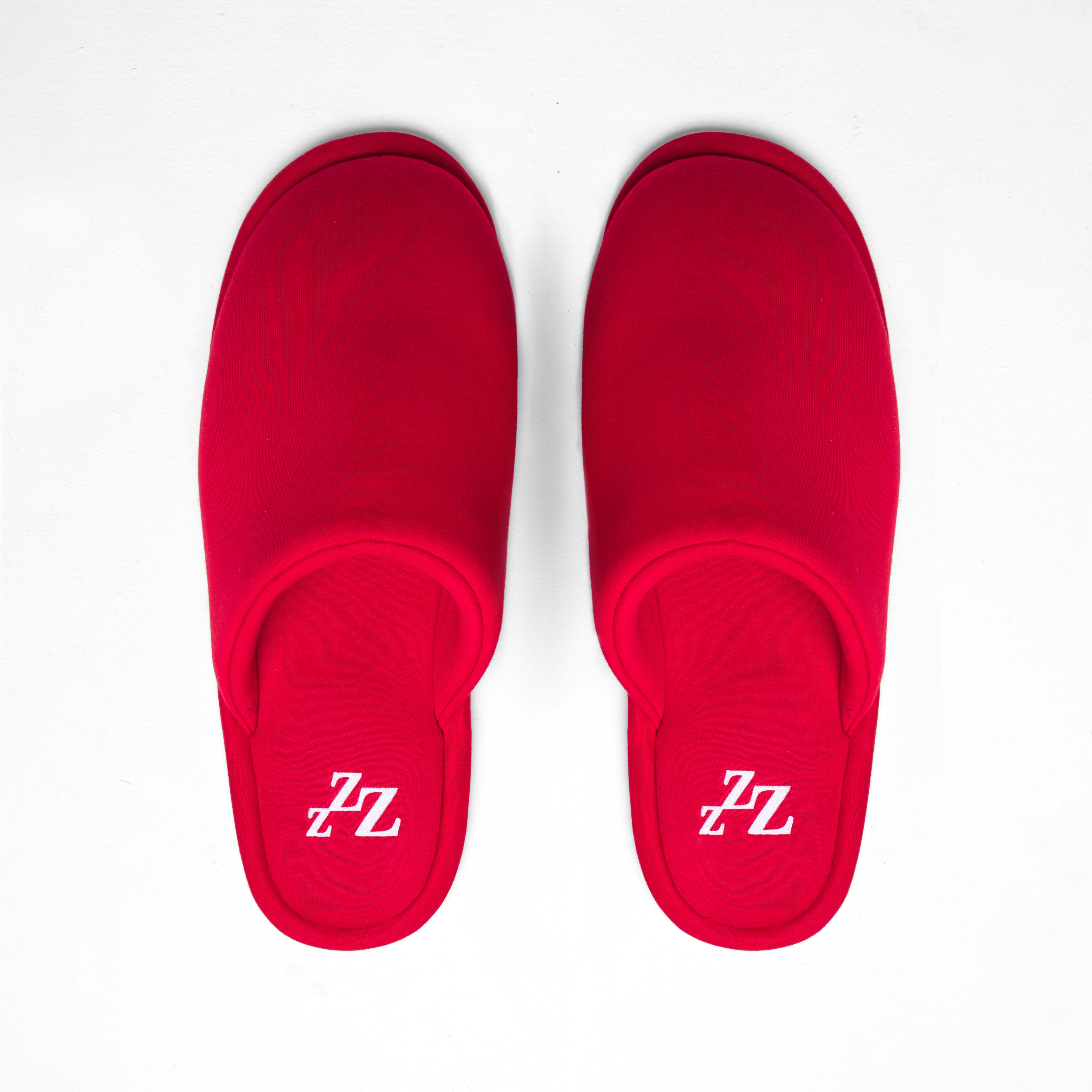 WOMEN'S SLIPPERS